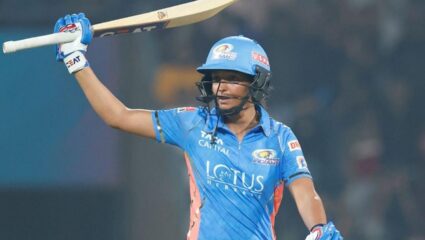 WPL 2026 : हरमनप्रीत कौरने घडवला इतिहास! ‘हा’ पराक्रम करणारी ती ठरली जगातील पहिलीच खेळाडू 