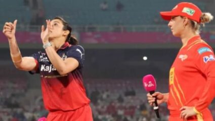 GG vs RCB, WPL 2026 LIVE : GG विजयी रुळावर परतणार? TOSS जिंकून घेतला गोलंदाजीचा निर्णय; RCB करणार फलंदाजी 