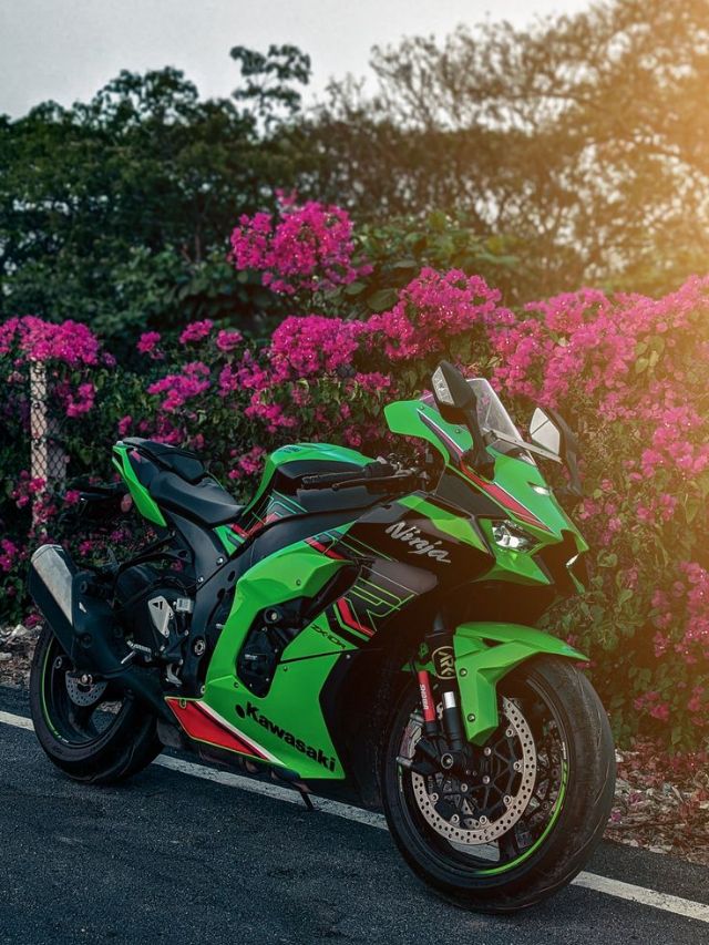 लाखांची सूट देऊन सुद्धा Kawasaki ची ही बाईक महागच!