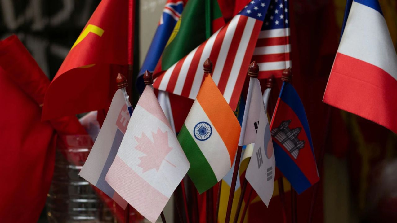 Most powerful countries: शक्तिशाली देशांच्या क्रमवारीतून भारत बाहेर! कशी ठरते जागतिक महासत्तांची यादी?