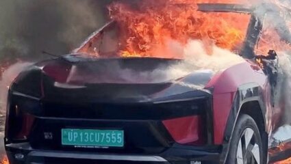 हायवेवर जळत्या कारचा थरार! Mahindra Electric SUV च्या सेफ्टीवर उठताय प्रश्नचिन्ह? किंमत तर…