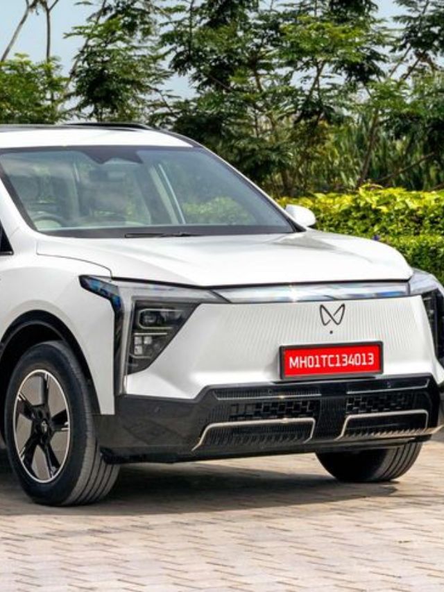 Mahindra च्या 'या' SUVs ला मिळाली तुफान बुकिंग