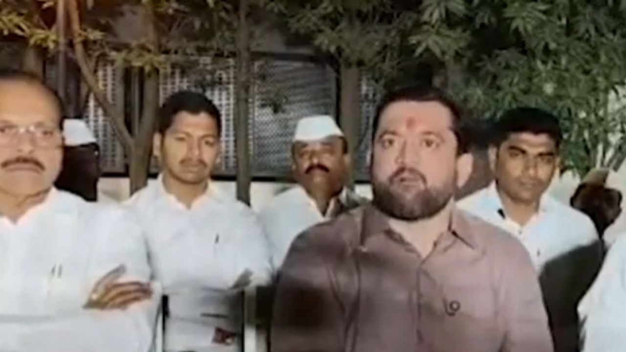 Sunil Shelke Vs Bala Bhegade : ZP व पंचायत समिती निवडणुकीच्या युतीवरुन मामा भाच्यांत युद्ध