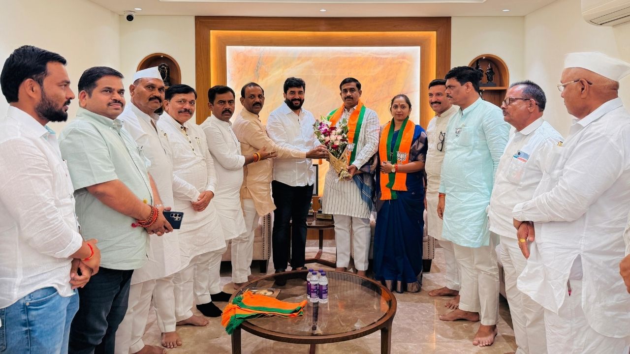 जिल्हा परिषद–पंचायत समिती निवडणुकीच्या तोंडावर मावळात NCPला धक्का; आमदार शेळके यांचे खंदे समर्थक प्रशांत भागवत थेट भाजपमध्ये