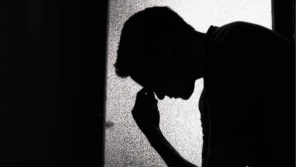 Nanded Crime: “आई-बाबा खूप आठवण…” अशी पोस्ट केल्यानंतर अवघ्या दोन तासांत तरुणाने उचलले टोकाचे पाऊल