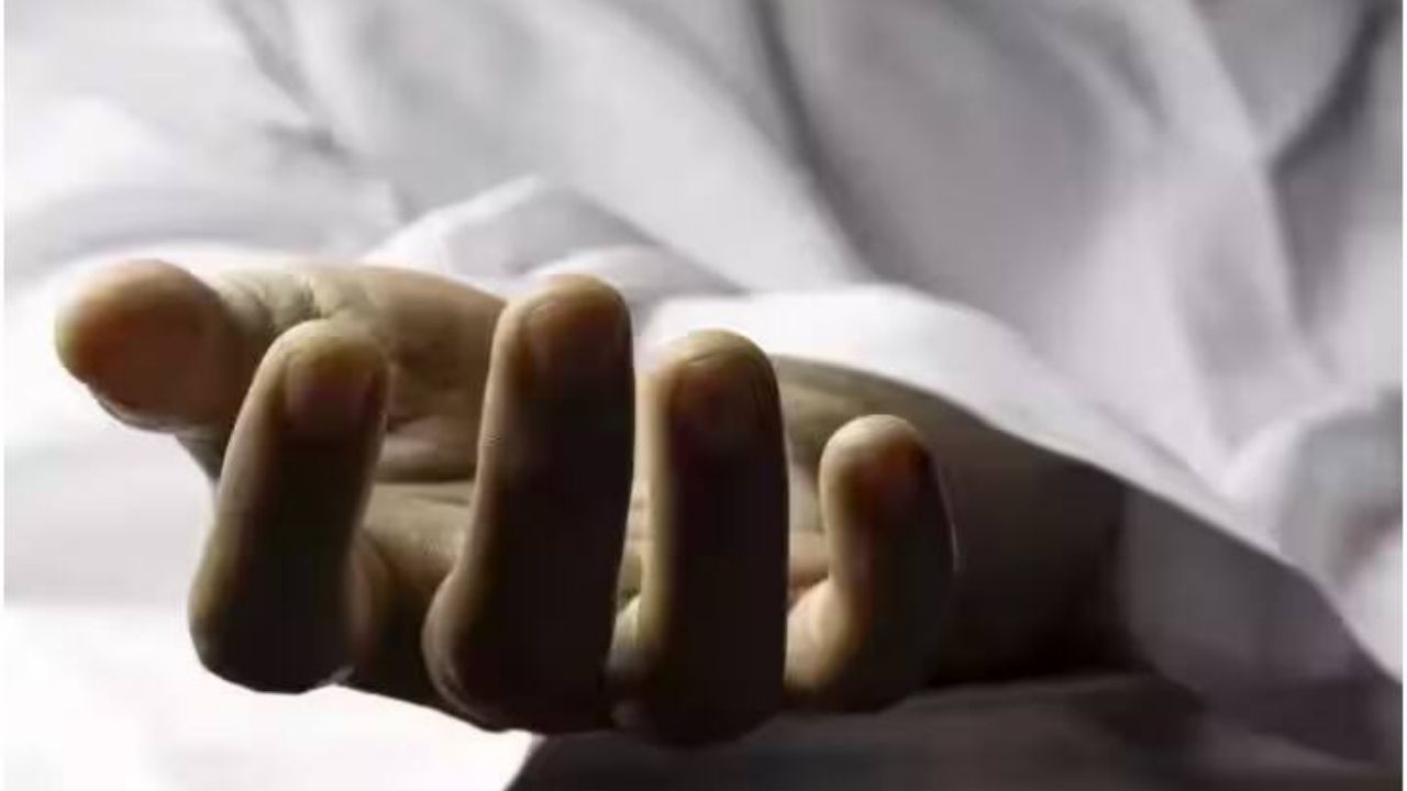 Greater Noida Crime: हायरेज सोसायटीच्या बाल्कनीत 20 वर्षीय तरुणाचा आढळला मृतदेह, पार्टीनंतर…; ग्रेटर नोएडायेथील घटना