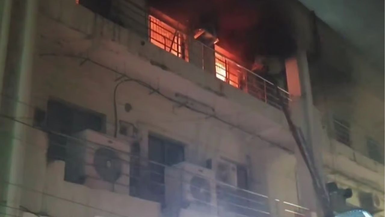 Tamilnadu Crime: LIC इमारतीतील आग अपघात नव्हता! महिला मॅनेजरचा खून; सहकाऱ्यानेच रचला भयानक कट