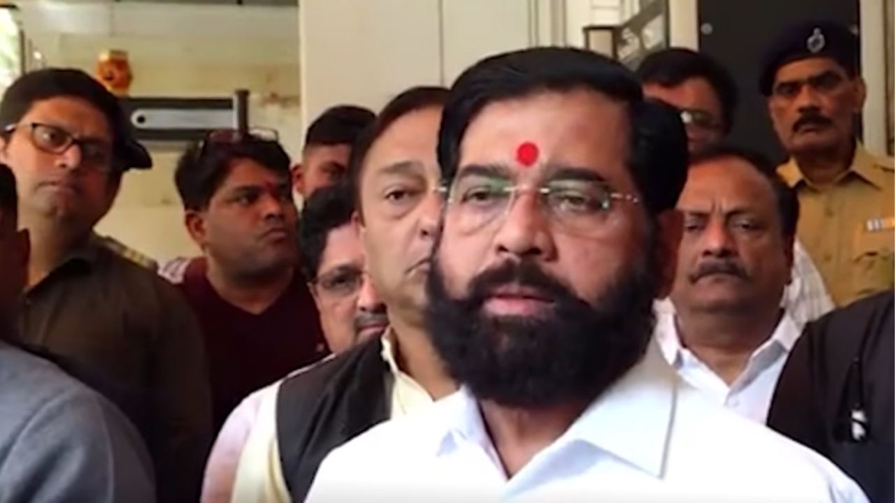 Eknath Shinde On Ajit Pawar DEATH : “मोठा भाऊ हरपल्याची भावना माझ्या मनात”, पहिली प्रतिक्रिया