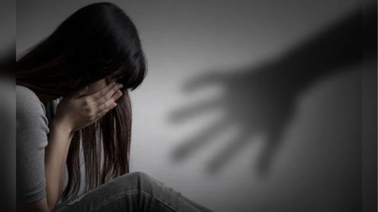 Solapur Crime: बापच ठरला भक्षक! पोटच्या अल्पवयीन लेकीवर अत्याचार; न्यायालयाचा कडक दणका