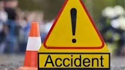 Jalgaon Accident: जळगावात भीषण अपघात: ट्रॅक्टर-ट्रॉलीच्या धडकेत आजोबा व 6 वर्षीय नातवाचा जागीच मृत्यू