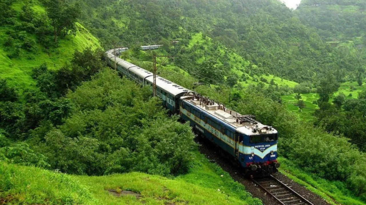 Konkan Railway: कोकण रेल्वेला मुंबईत नो एन्ट्री? इतर गाड्याही पनवेलला नेण्याचा प्रयत्न