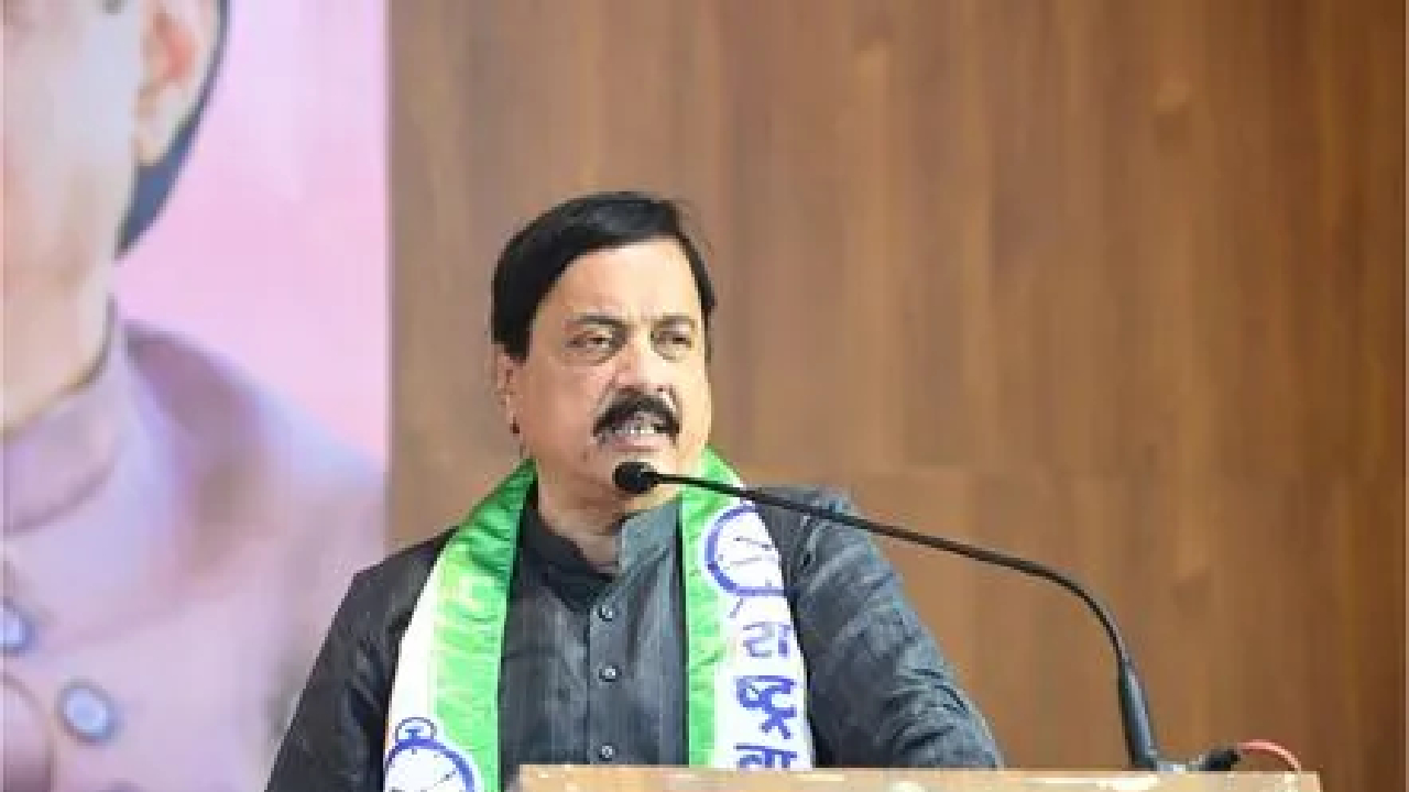 Maharashtra Politics: सुनेत्रा पवार उपमुख्यमंत्री होणार? सुनील तटकरे म्हणाले, “दादांच्या अनुपस्थितीत…”