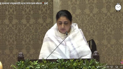 ‘मी Sunetra Ajit Pawar शपथ घेते की..’; ऐतिहासिक क्षण! राज्याला मिळाल्या पहिल्या महिला उपमुख्यमंत्री