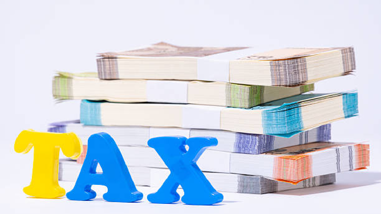 स्वातंत्र्य मिळाल्यावर भारताच्या नागरिकांवर अनेक कर लावले गेले. मात्र आता त्यामध्ये अनेक बदल करण्यात आले आहे. 