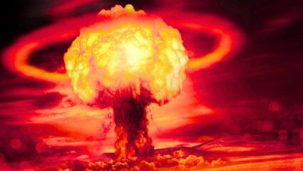 Nuclear Wepons बनवणं ठरतंय विध्वंसक? युद्धाविना लाखो लोकांचा नाहक बळी, पाहा काय सांगतोय अहवाल