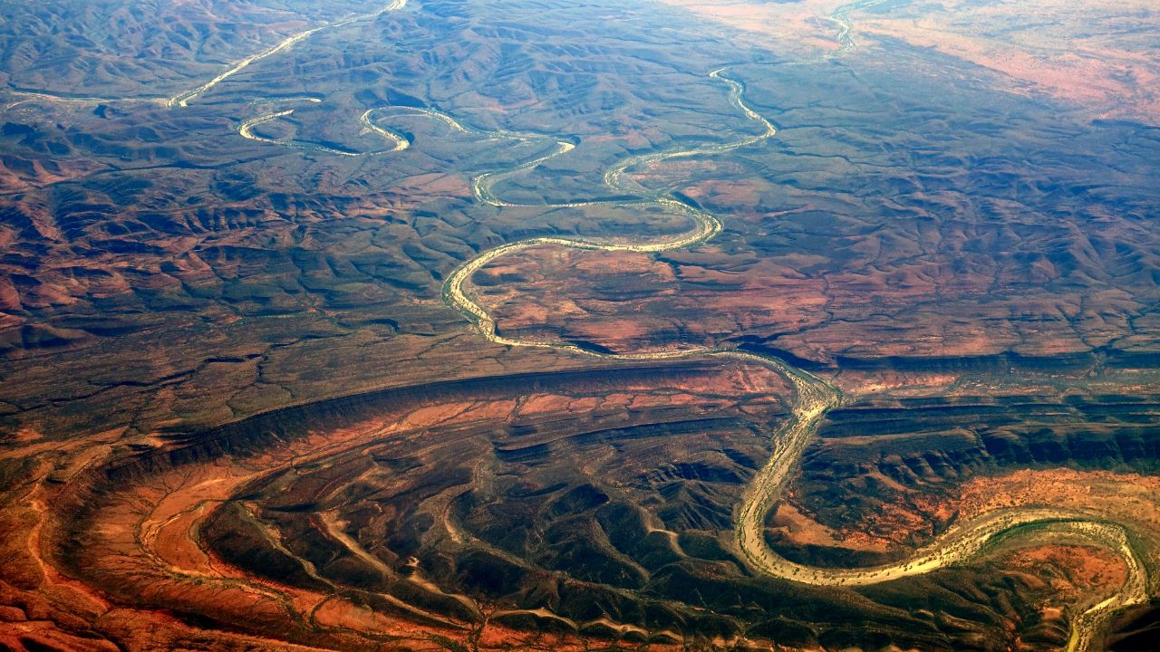Oldest Finke River: निसर्गाचा विस्मयकारक वारसा! ‘ही’ आहे जगातील सर्वात जुनी नदी; वाचा कसा वाळवंटात लपलाय 40 कोटी वर्षांचा इतिहास