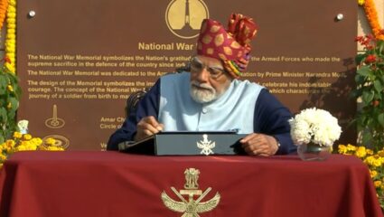 PM Modi Republic Day greetings : भारताच्या अभिमानाचे आणि वैभवाचे प्रतीक…! PM मोदींनी दिल्या प्रजासत्ताक दिनाच्या शुभेच्छा