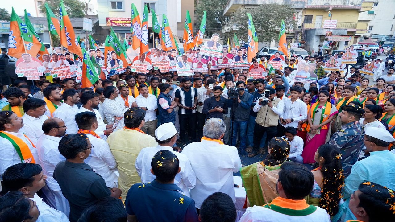 प्रभाग क्रमांक ९ मधील पदयात्रेला म्हाळुंगेवासियांचा उत्स्फूर्त प्रतिसाद; चंद्रकांत पाटील यांची प्रमुख उपस्थिती