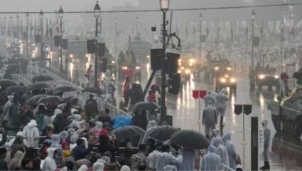 पाऊस अन् कडाक्याच्या थंडीतही जवानांचा जोश हाय; प्रजासत्ताक दिनाच्या परेडची जोरदार तयारी, VIDEO पाहून कराल नतमस्तक