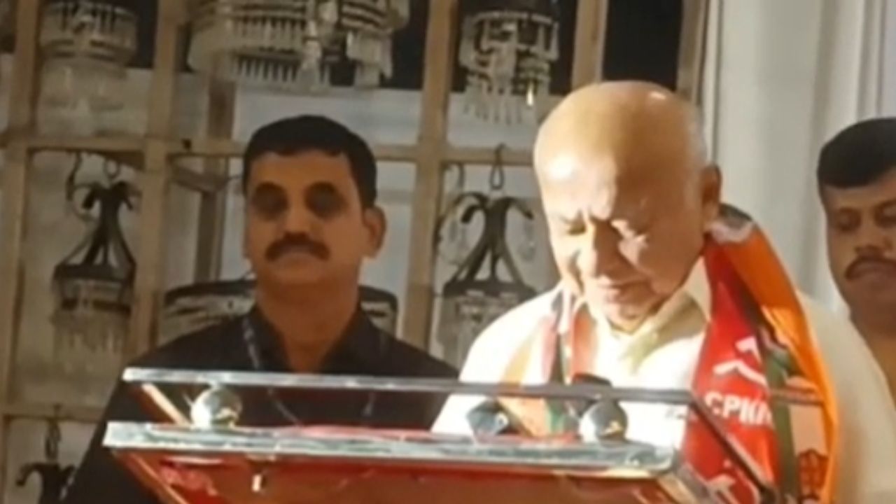 Sushilkumar Shinde : शहराच्या पाणीपुरवठा प्रकल्पाच्या विलंबाला सत्ताधारी जबाबदार