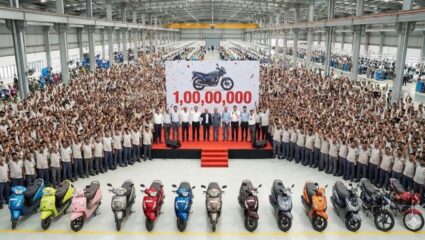 सगळ्या कंपन्या ‘या’ Two Wheeler कंपनीसमोर नतमस्तक! तब्बल 1 कोटी दुचाक्यांचे उत्पादन पूर्ण, रचला नवा इतिहास