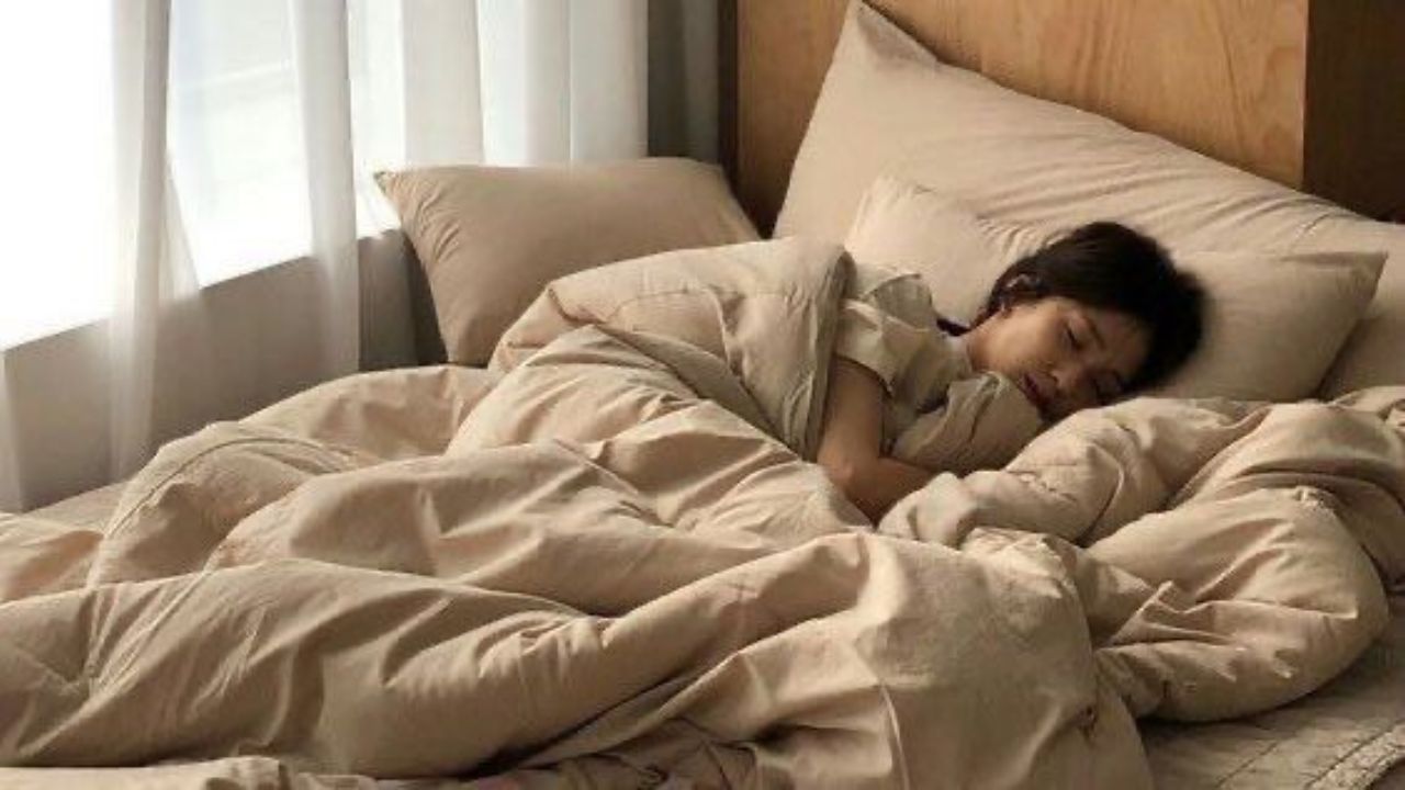 Swapna Shastra: गुरुवारी रात्री दिसणारी ‘ही’ स्वप्ने असू शकतात अशुभ, दुर्लक्ष केल्यास वाढू शकतात अडचणी