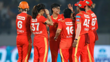 WPL 2026: UPW vs GG हरण्याच्या हॅटट्रिकनंतर गुजरात जाएटंसने उघडले खाते, UP वॉरियर्ससमोर प्ले ऑफ प्रवेशाचे आव्हान