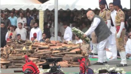 Ajit Pawar funeral live : अजित पवारांना अखेरचा निरोप! केंद्रीय गृहमंत्री अमित शाह दाखल