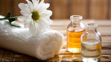 चेहऱ्यावर येईल काचेसारखी चमक! ५ रुपयांच्या ‘या’ पदार्थांनी करा चेहऱ्यावर काळे डाग होतील दूर, त्वचा दिसेल सुंदर