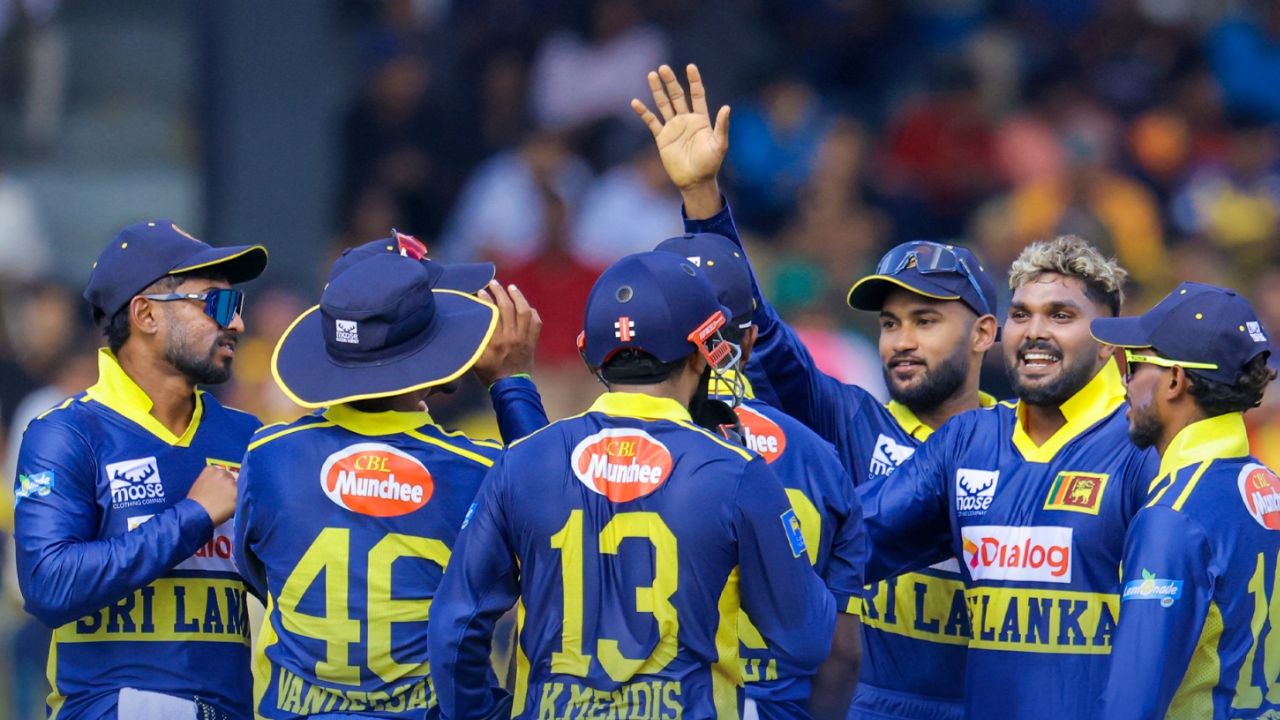 SL vs ENG :  इंग्लंडविरुद्धच्या T20 मालिकेसाठी श्रीलंकेचा संघ जाहीर, विश्वचषकाच्या तयारीसाठी शेवटची संधी