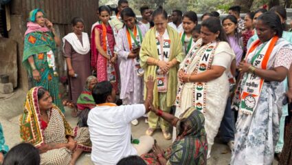 पिंपरीत राष्ट्रवादीचा धडाकेबाज प्रचार! प्रभाग १९ मध्ये उमेदवारांचा घरोघरी जाऊन मतदारांशी संवाद