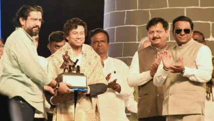 Akhil Bhartiy Marathi sahitya Sanmelan: अमेरिकेच्या खासदारांना साहित्य संमेलनाची भुरळ;  श्रीनिवास ठाणेदारांचं मराठीशी खास नातं