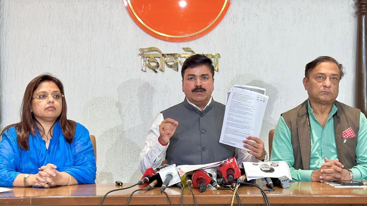 वचननाम्यातून मराठी माणूस आणि हिंदुत्व गायब… राहुल शेवाळेंची ठाकरेंच्या जाहीरनाम्यावर जळजळीत टीका