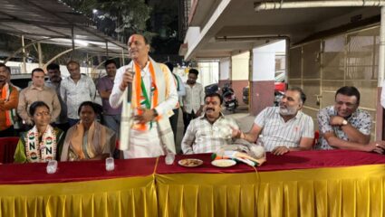 Pune Political News: भाजपची ‘सत्तेची मस्ती’ उतरवा! प्रभाग २१ मध्ये संदीप वाघेरे आणि पॅनेलला सोसायट्यांचा उदंड प्रतिसाद