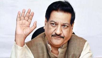 Prithviraj Chavan On Mahayuti: “तीन पक्षांचे सरकार लचके तोडतय”, पृथ्वीराज चव्हाणांचा महायुतीवर घणाघात