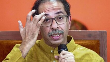 भाजपची राज्यात मोठी ‘लाट’! ९०० हून अधिक जागांवर सर्वात मोठ्या पक्षाची झेप; ठाकरेंचा बालेकिल्ला ढासळला