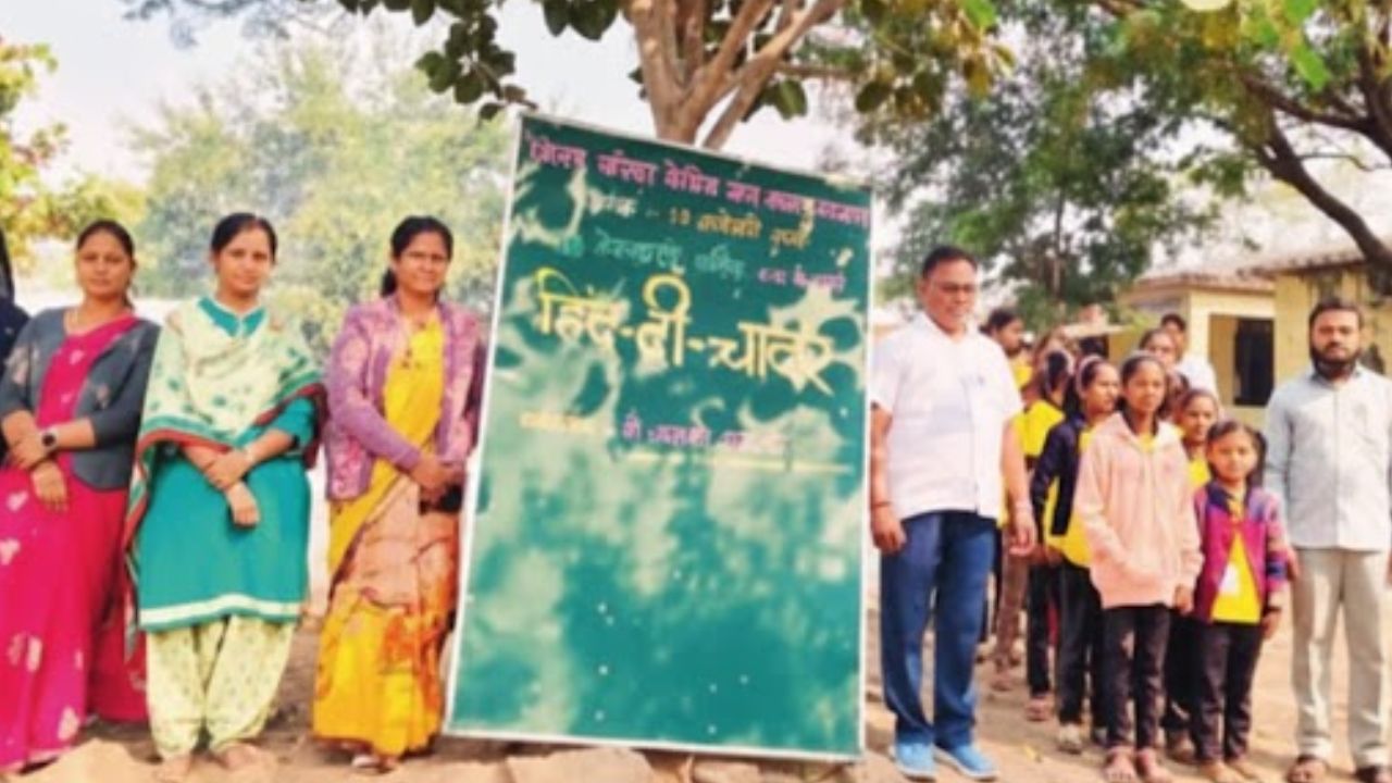 शाळांमध्ये झळकला ‘हिंद दी चादर’ माहितीपट! गुरुतेग बहादूर यांच्या ३५० व्या शहीद समागम वर्षानिमित्त विद्यार्थ्यांचा मोठा उत्साह