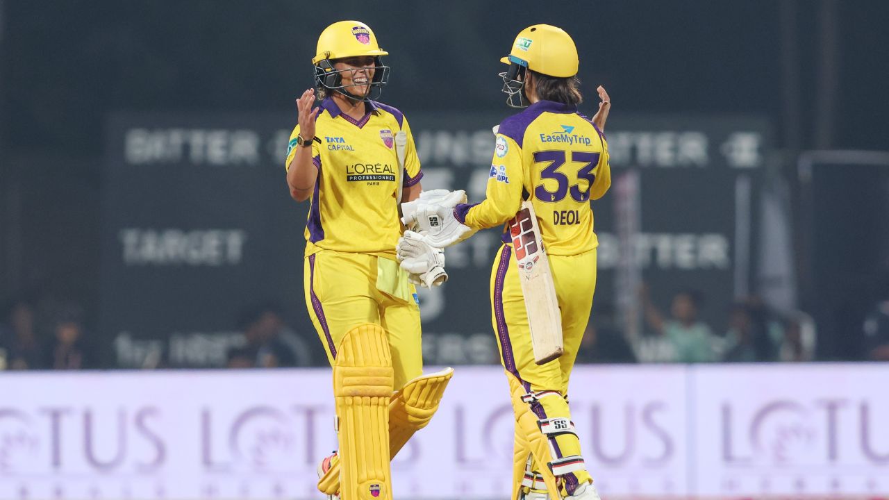 WPL 2026 : UP Warriors ने विजयाचं दार उघडलं! हरलीन देओलच्या खेळीने Mumbai Indians दुसरा पराभव