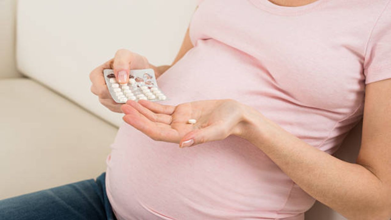 गर्भावस्थेत पॅरासिटामॉलचा वापर सुरक्षित! अभ्यासातून करण्यात आला खुलासा, बाळाच्या आरोग्याला होणार नाही नुकसान