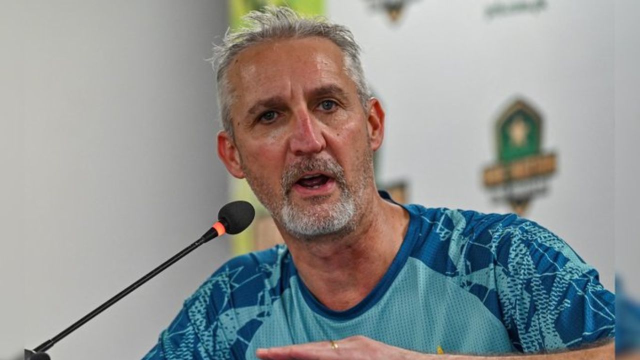 पाकिस्तानच्या माजी प्रशिक्षकाने उघडले PCB चे काळे सत्य! पद सोडण्याचे खरे कारण केले उघड, वाचा सविस्तर