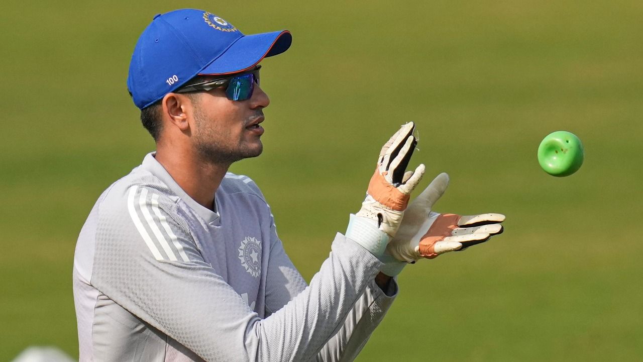 विराट कोहलीप्रमाणेच शुभमन गिललाही त्याच्या VHT सामन्यात असणार सुरक्षा, BCCI ने ‘खाजगी बाउन्सर’ची केली व्यवस्था