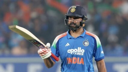 Rohit Sharma Record: रोहित शर्माचा आशियाई भूमीवर ऐतिहासिक पराक्रम! सचिन-विराटच्या ‘एलिट’ क्लबमध्ये एन्ट्री; धोनीचा रेकॉर्ड धोक्यात