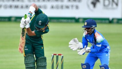 IND vs SA U-19 : भारताच्या संघाने दक्षिण आफ्रिकेला घरच्या मैदानावर केलं पराभूत! मालिका 2-0 ने केली नावावर