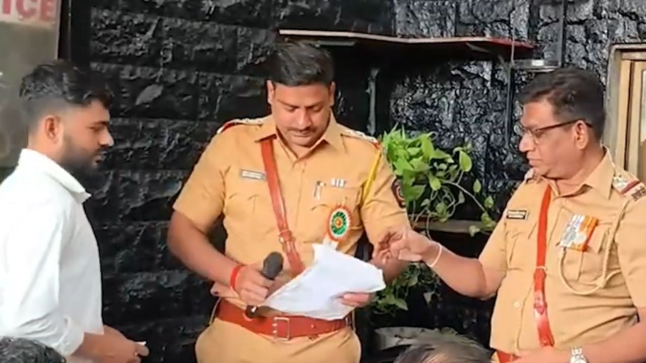 Virar :  पोलिसांच्या पाठपुराव्याला यश;  25 लाखांहून अधिक किमतीचे हरवलेले मोबाईल मालकांच्या हाती