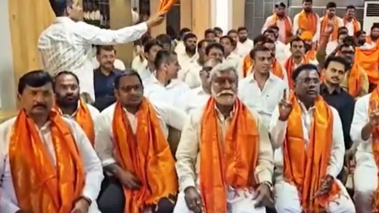 Ahilyanagar :  महानगरपालिकेत महायुतीचा विजयोत्सव, महापौर निवडीबाबत विखेंचे सूचक विधान