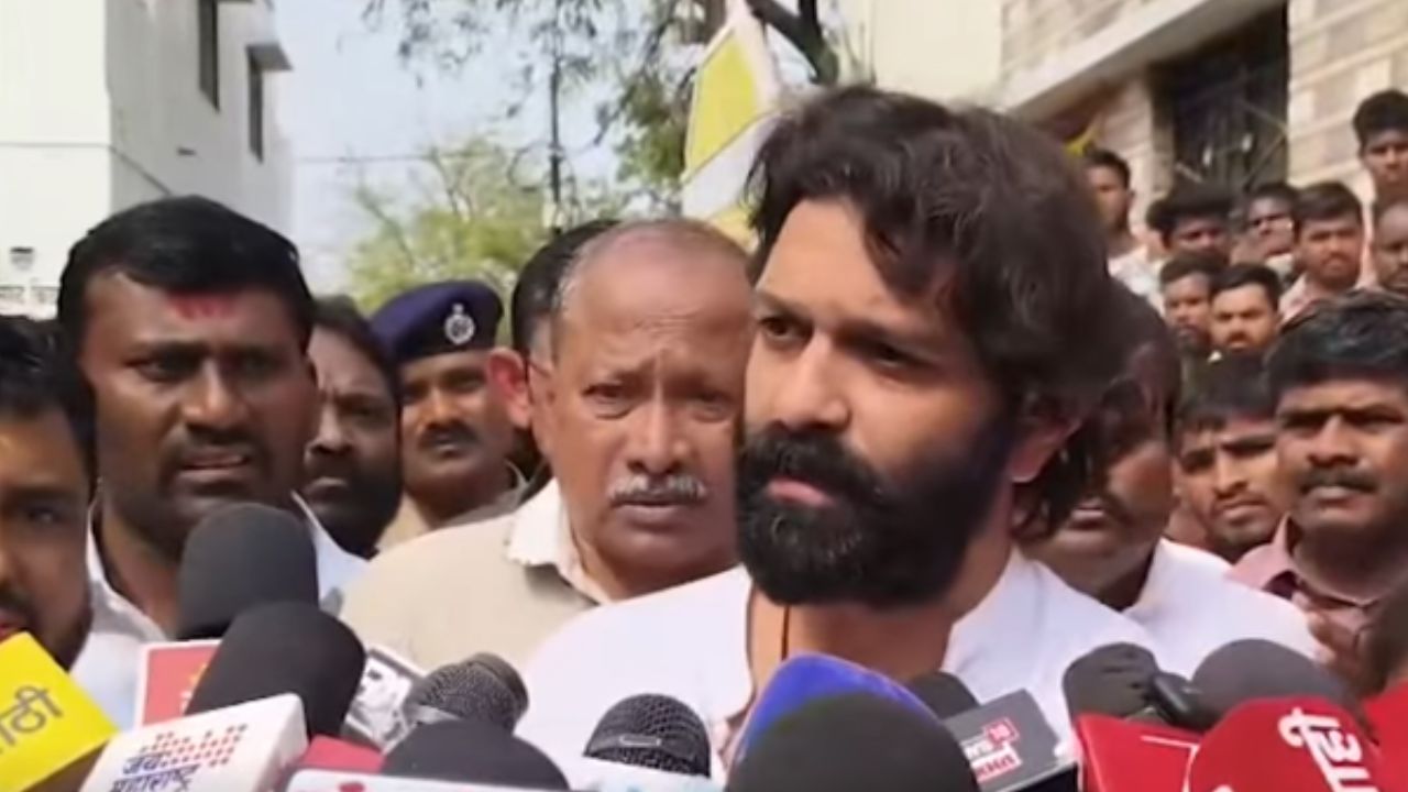 Solapur News : मुख्यमंत्र्यांनी मला दहा मिनिटे वेळ द्यावा सोलापूरची संपूर्ण परिस्थिती मांडतो-अमित ठाकरे