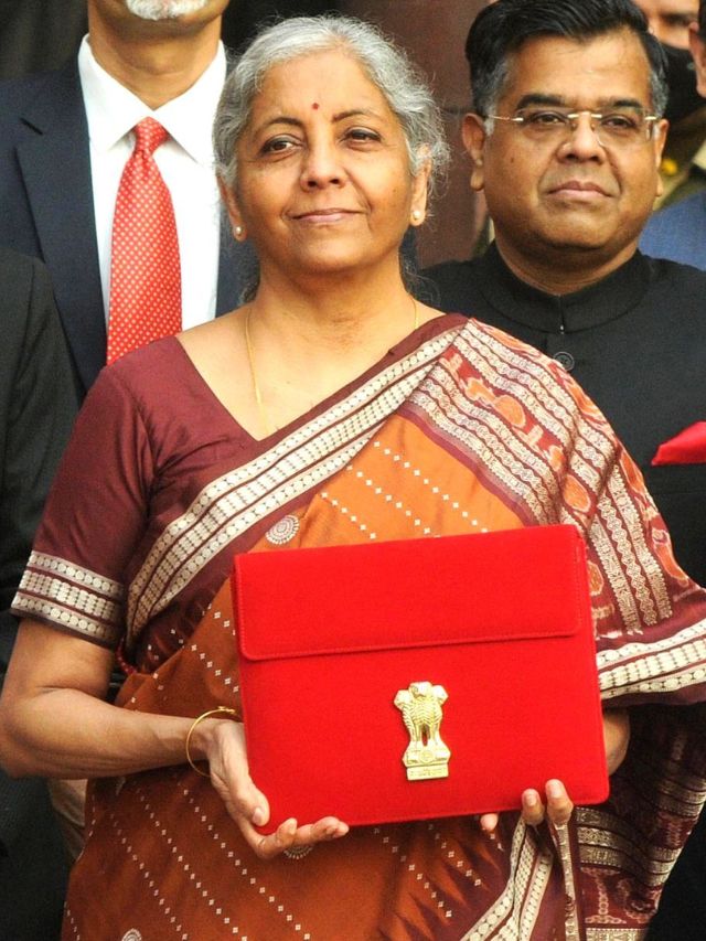 'बजेट' शब्द कुठून आला? नेमका अर्थ काय?