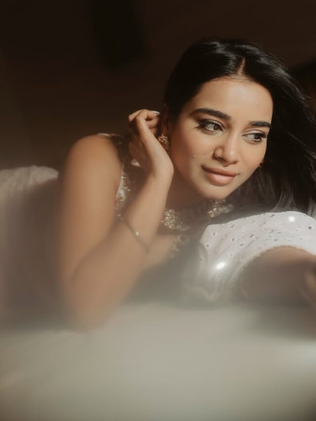 तन्वी कोलते... शब्दांपेक्षा सौंदर्याने बोलते