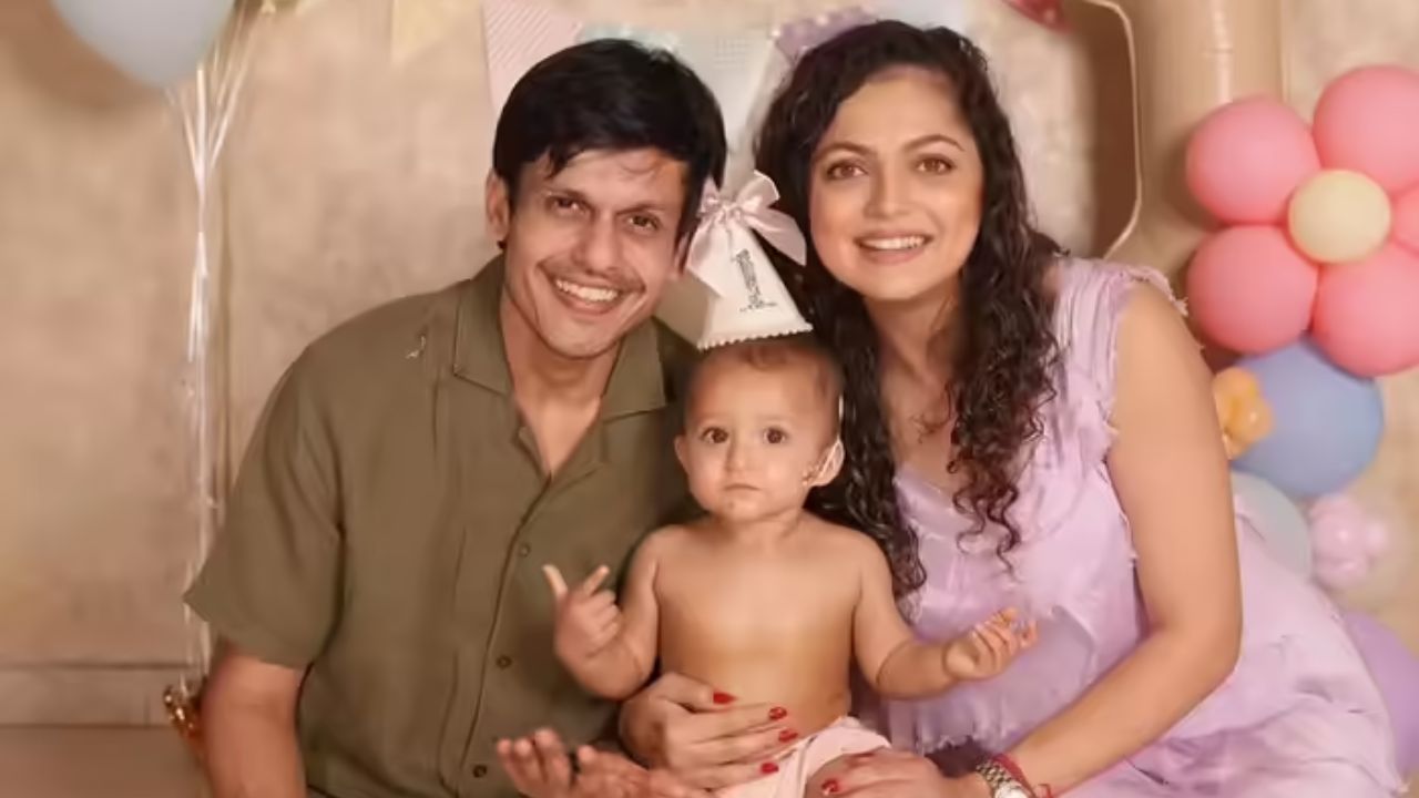 दृष्टी धामीने पहिल्यांदाच दाखवला मुलगी लीलाचा चेहरा, गोड मुलीची झलक पाहून चाहते खुश