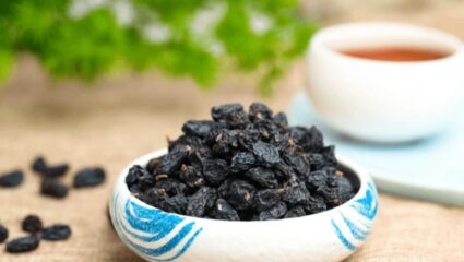 Sangali News : खुलेआमपणे बेदाणा तस्करी; सत्ताधारी मूग गिळून गप्प का? आक्रमक शेतकऱ्यांचा संतप्त सवाल